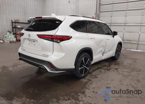 2021 Toyota Highlander Xse z USA, uszkodzony, nr VIN 5TDLZRBHXMS066651